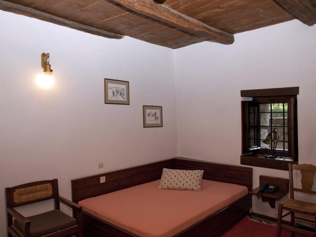 Hotel Mansion Karagiannopoulou Vizitsa Esterno foto